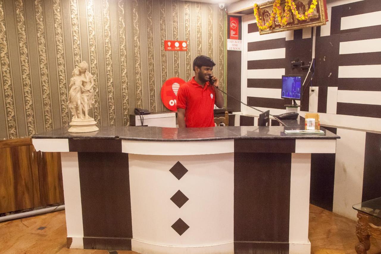 אוטי Oyo 12357 Hotel Nilgiris Inn מראה חיצוני תמונה