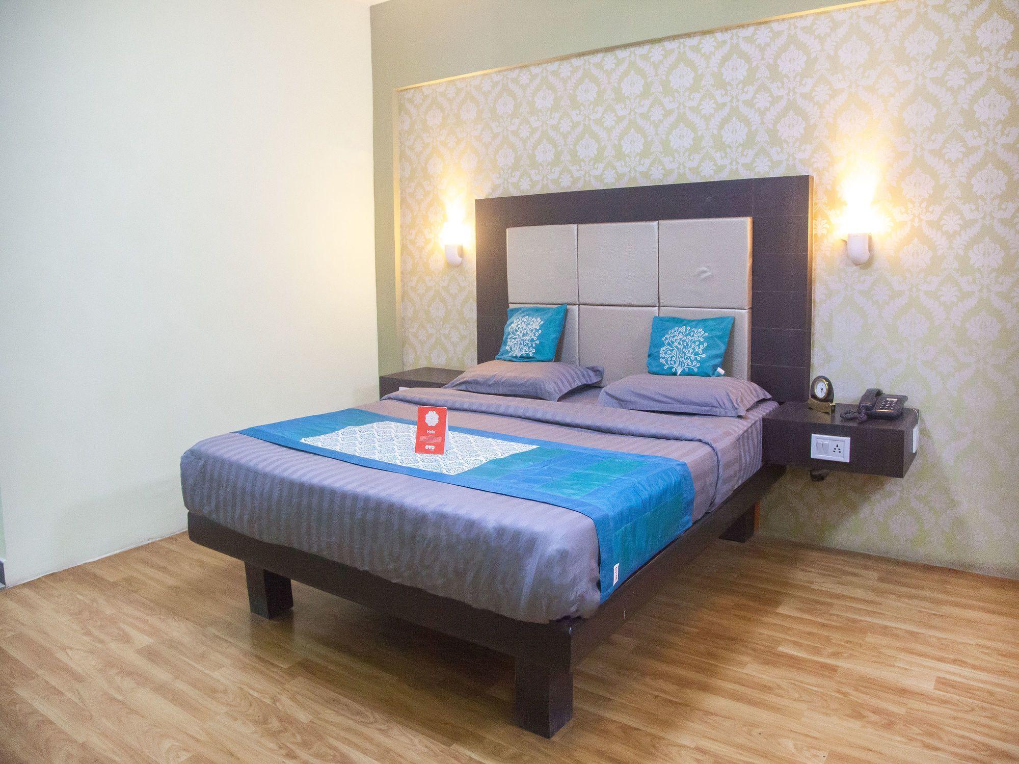 אוטי Oyo 12357 Hotel Nilgiris Inn מראה חיצוני תמונה